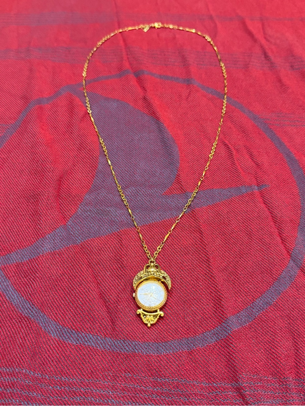 Vintage 1928 Jewelry Co Gold-Tone Swivel Pendant Watch Necklace 32’ Ladies - Picture 15 of 15